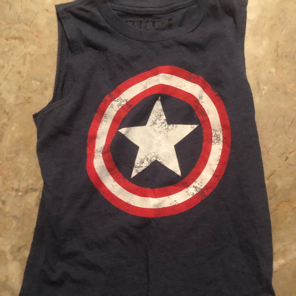 Captain America size 7 shirt for kids.